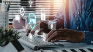 小心，「免費VPN」的代價可能超乎你想像。它們隱藏的隱私風險與性能缺陷，遠比省下的費用還高。選擇具備「無日誌記錄」、頂級加密、高速穩定且能解鎖串流的付費VPN，才是為數位生活築起的可靠防線。從現在開始，做自己隱私的主人，別在網路上裸奔。