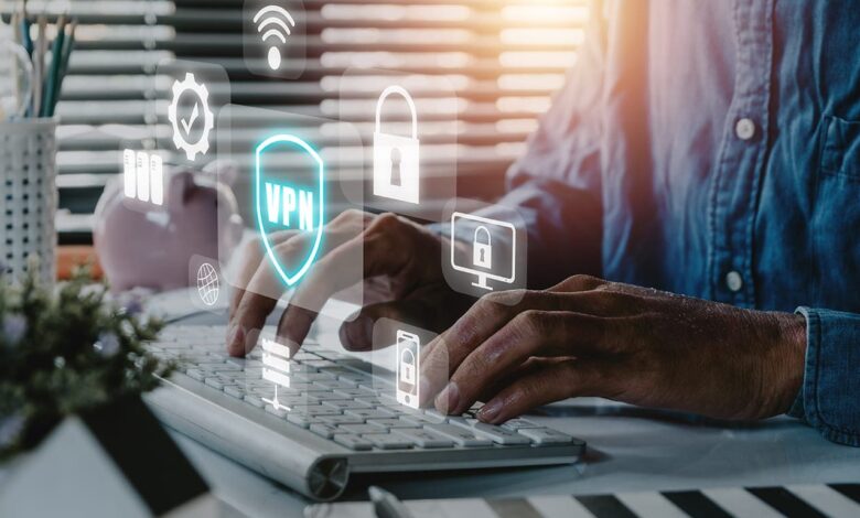 小心,「免費VPN」的代價可能超乎你想像。它們隱藏的隱私風險與性能缺陷,遠比省下的費用還高。選擇具備「無日誌記錄」、頂級加密、高速穩定且能解鎖串流的付費VPN,才是為數位生活築起的可靠防線。從現在開始,做自己隱私的主人,別在網路上裸奔。