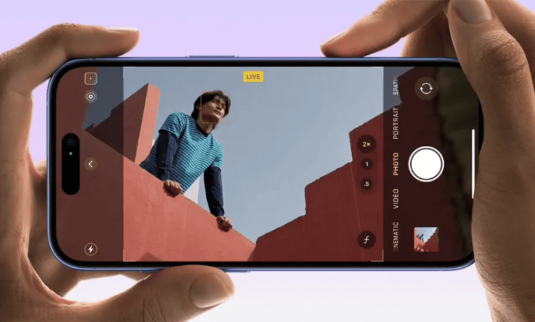 iPhone 17 的相機控制鈕事件引發了對未來智慧手機設計的思考:如何在有限的實體按鍵上,優雅地整合豐富功能,同時兼顧操作直覺與防誤觸,成為科技品牌持續探索的方向。未來的智慧手機應更「智慧」——理解使用者意圖、預見習慣,在方寸之間實現流暢愉悅的數位生活體驗,這才是科技的最終意義。