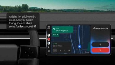 Google 以 Gemini 逐步取代 Assistant，旨在整合 AI 生態系。此舉不僅將 AI 角色從「指令執行者」提升為「協作夥伴」，更是進軍車載系統、對抗 Apple 等對手的關鍵戰略，目標是打造最流暢安全的智慧駕駛體驗。