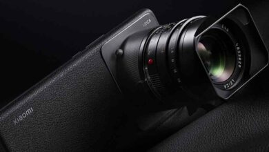 小米 17 Ultra 的關鍵決策：移除副屏以換取核武級的 200MP 潛望長焦鏡頭，結合 Snapdragon 8 Elite Gen 5 處理器，展現其專注成為純粹移動影像王者的「減法哲學」。